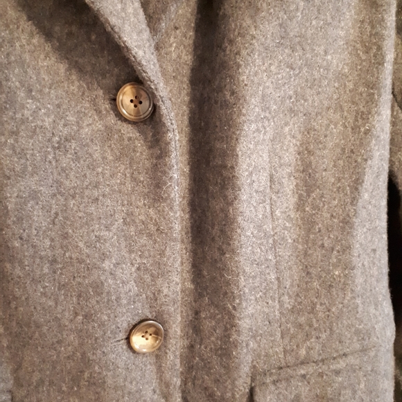 Woman Winter Coat - Picture 3 of 5